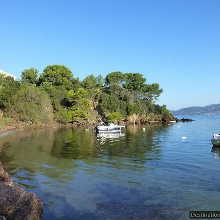Les Grillons Holiday home *
